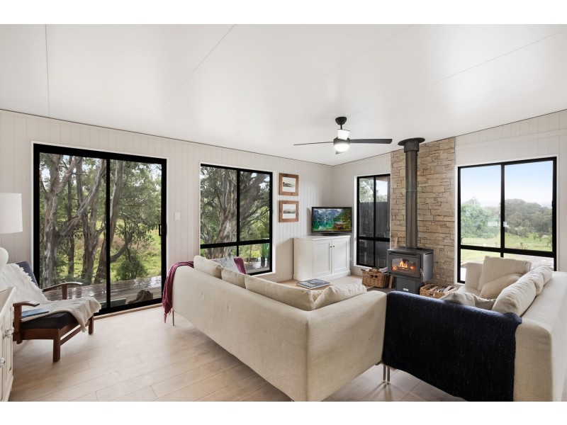 15 Robertson Street, Bemboka NSW 2550