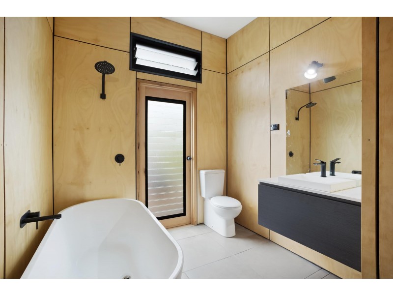 15 Robertson Street, Bemboka NSW 2550