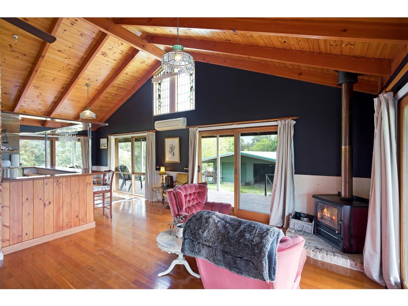 72 Mountview Close, Bega NSW 2550