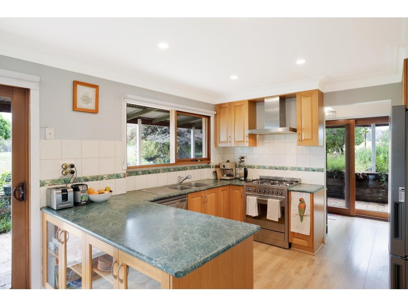 72 Mountview Close, Bega NSW 2550