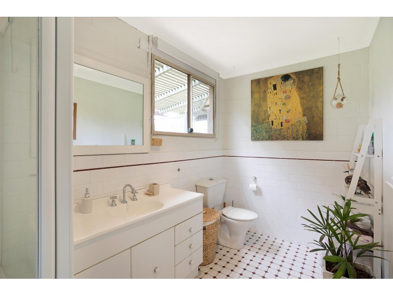 72 Mountview Close, Bega NSW 2550