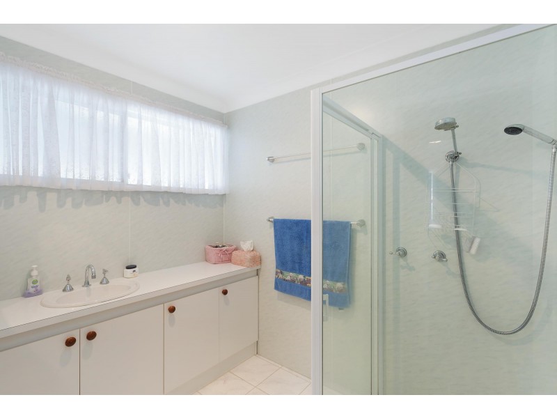 15 Meringo Street, Bega NSW 2550