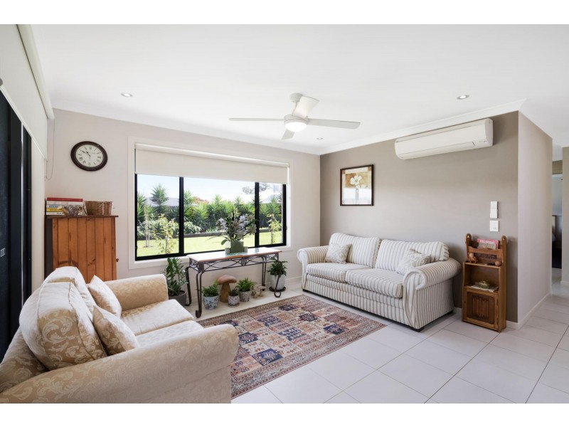 4 Koma Circuit, Bega NSW 2550