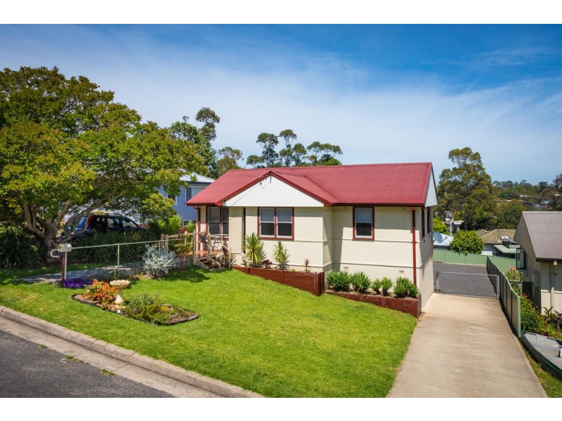 31 Glebe Avenue, Bega NSW 2550