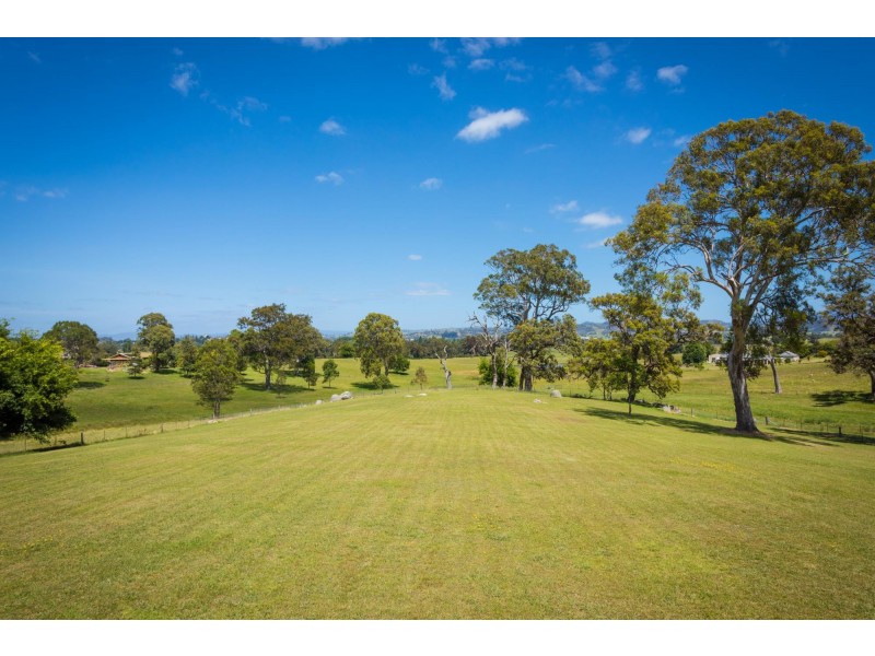 21 Corridgeree Road, Bega NSW 2550