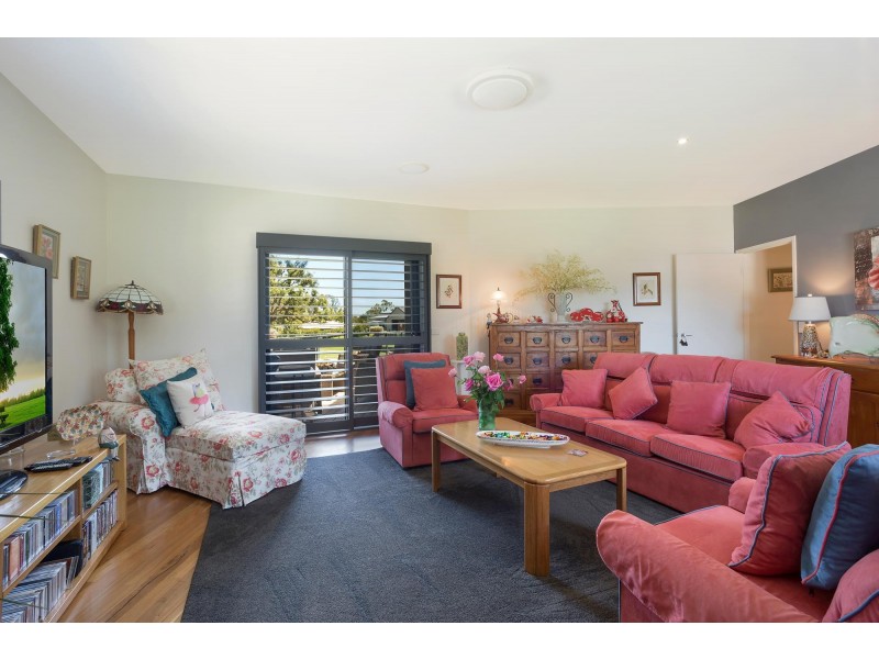 21 Corridgeree Road, Bega NSW 2550