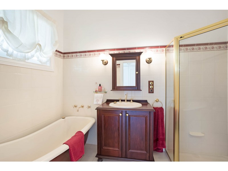 78 Whymans Road, Bega NSW 2550
