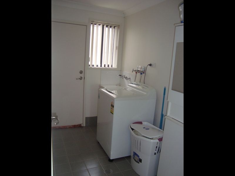 12 Koma Circuit, Bega NSW 2550