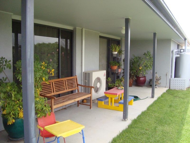 12 Koma Circuit, Bega NSW 2550