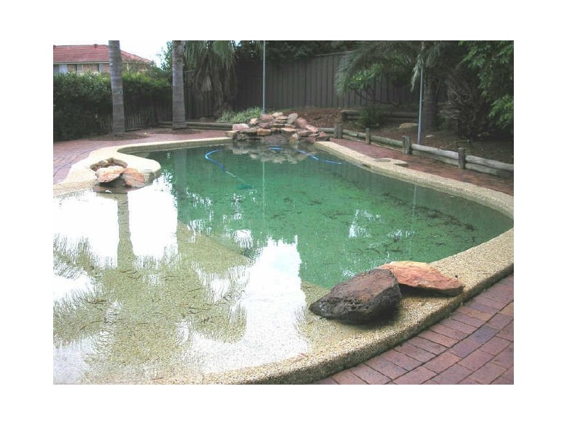 7 Somercotes Close, Glen Alpine NSW 2560