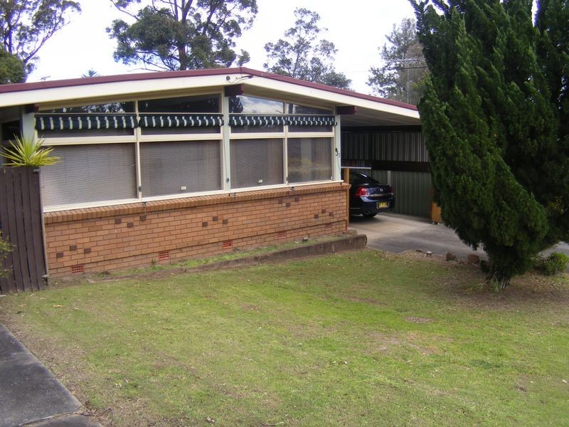 31 Angle Rd, Leumeah NSW 2560