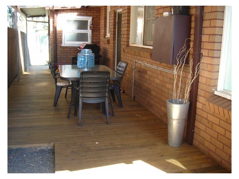 31 Angle Rd, Leumeah NSW 2560