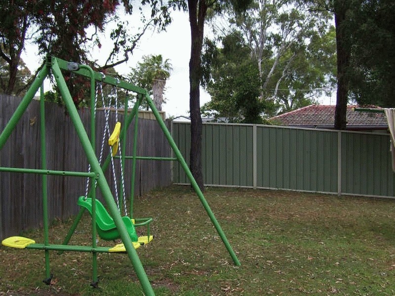 31 Angle Rd, Leumeah NSW 2560