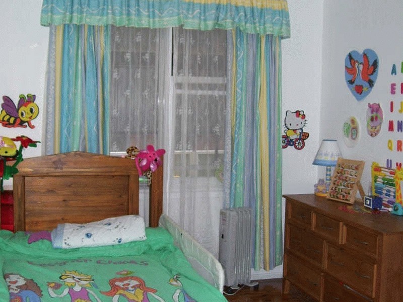 31 Angle Rd, Leumeah NSW 2560