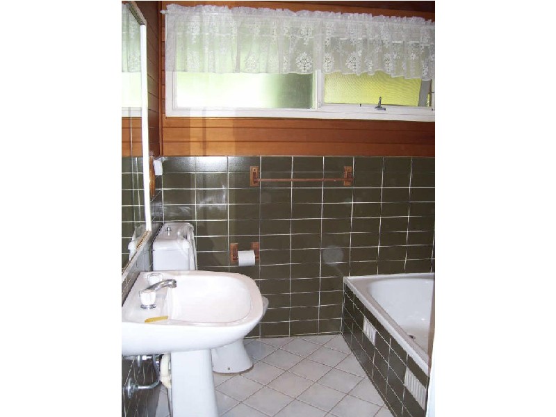 57 Fern Ave, Bradbury NSW 2560