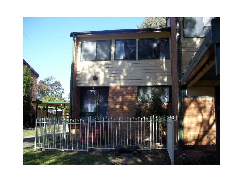 8/15 Stringybark Place, Bradbury NSW 2560