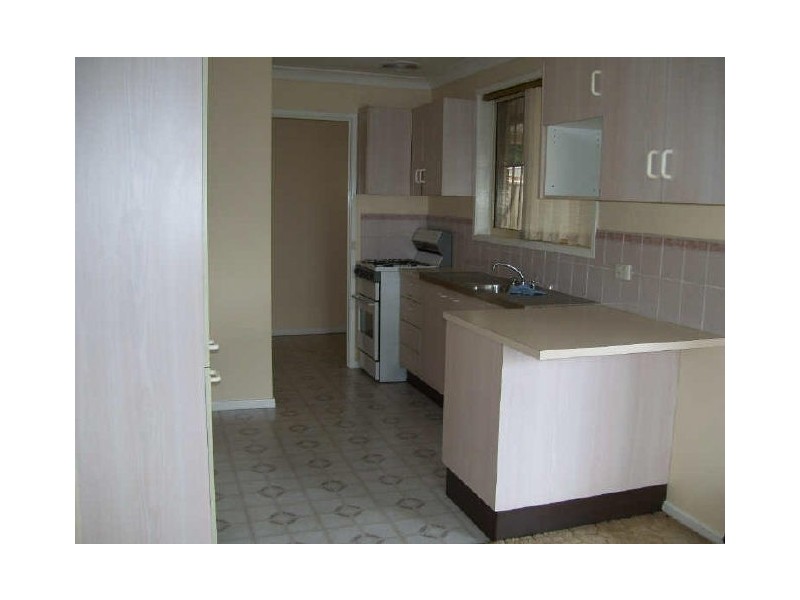 102 Gould Road, Eagle Vale NSW 2558