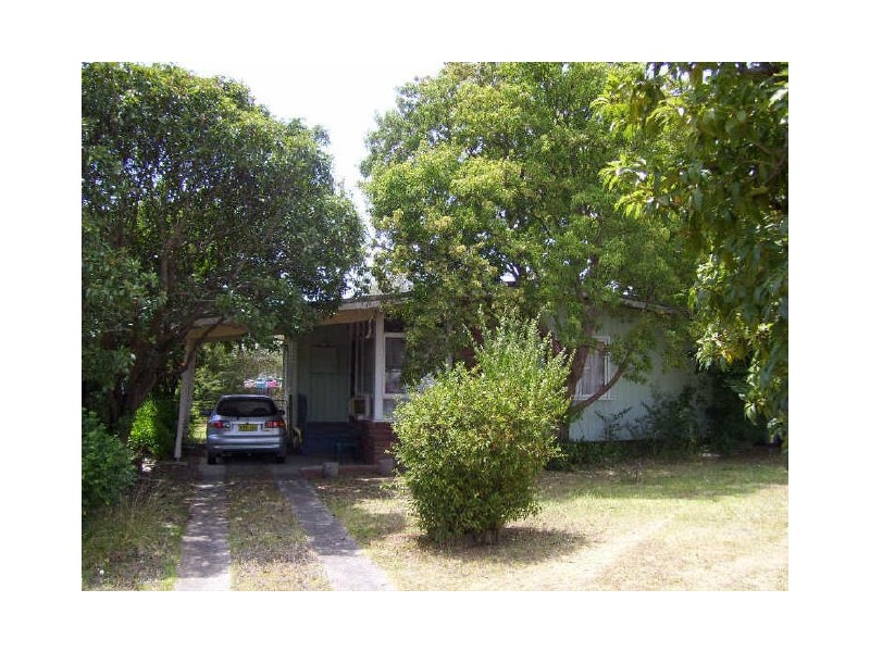 100 Angle Road, Leumeah NSW 2560