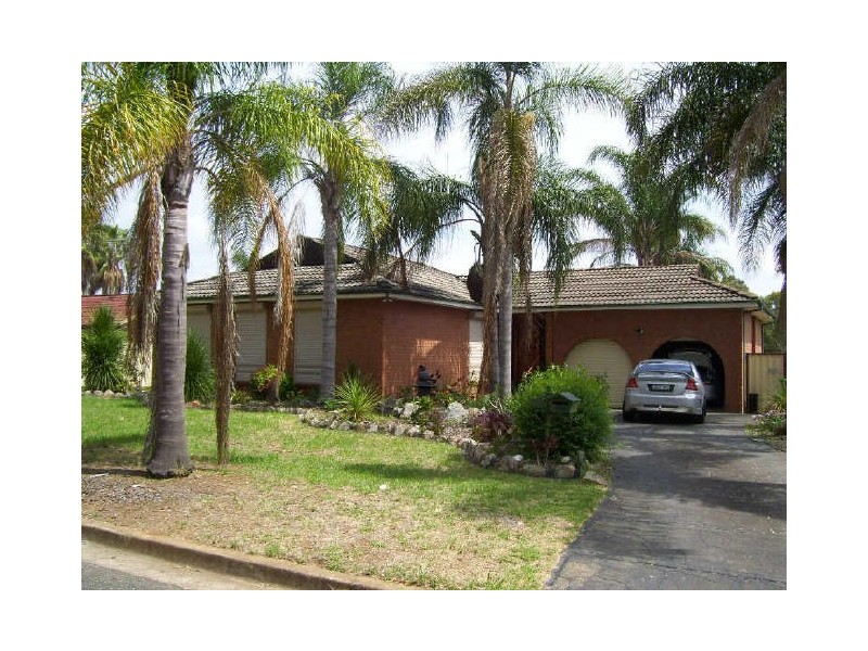 35 Horatio Street, Rosemeadow NSW 2560