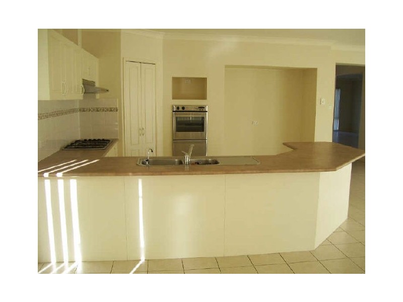 42 John Kidd Drive, Blair Athol NSW 2560