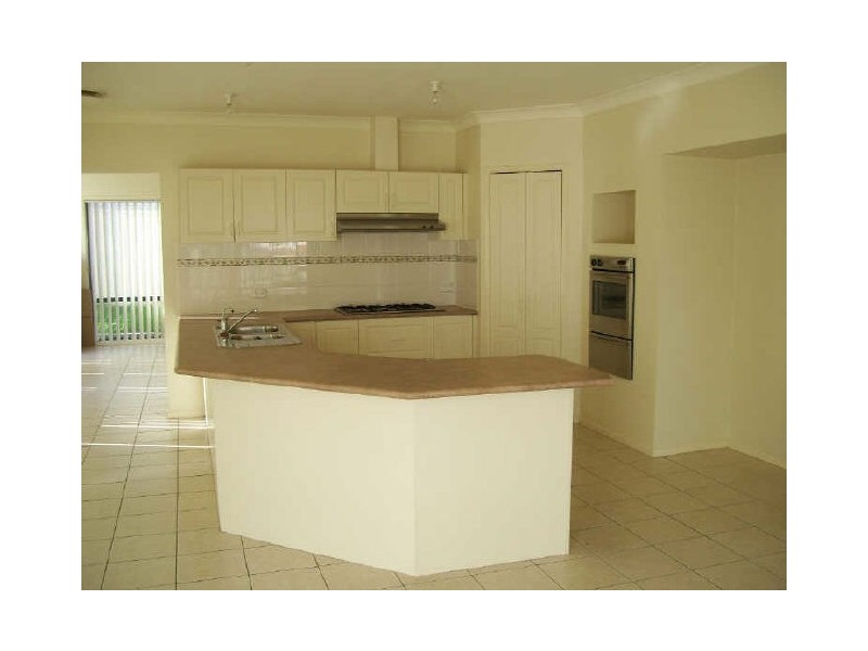 42 John Kidd Drive, Blair Athol NSW 2560