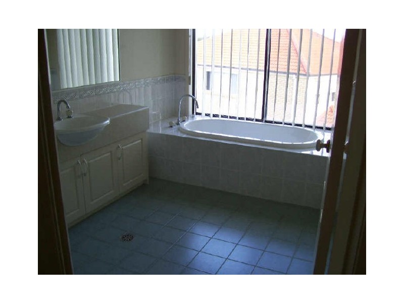 42 John Kidd Drive, Blair Athol NSW 2560