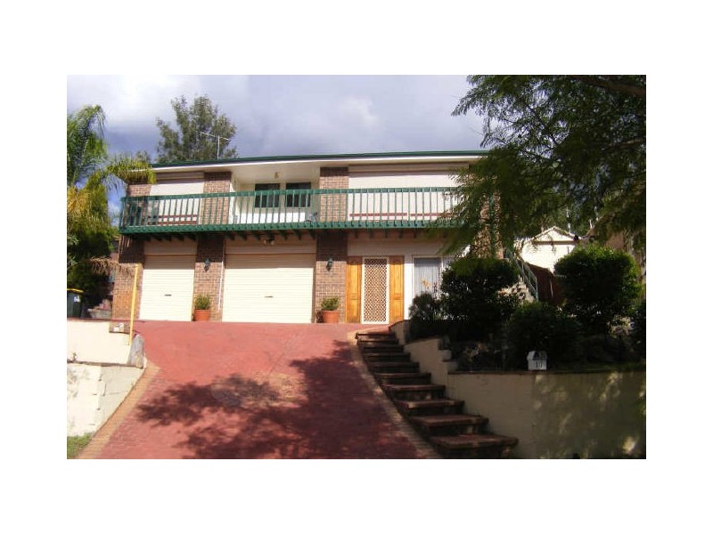 17 Mantalini Street, Ambarvale NSW 2560