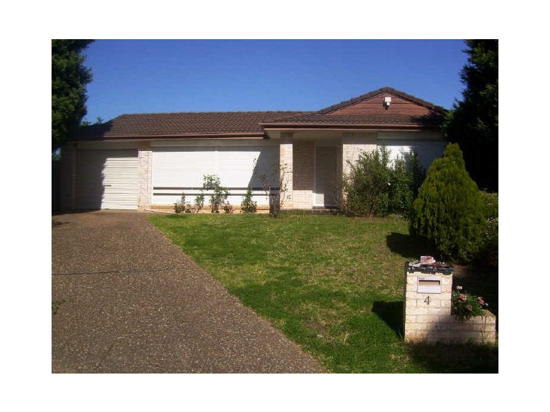 4 Quartz Pl, Eagle Vale NSW 2558