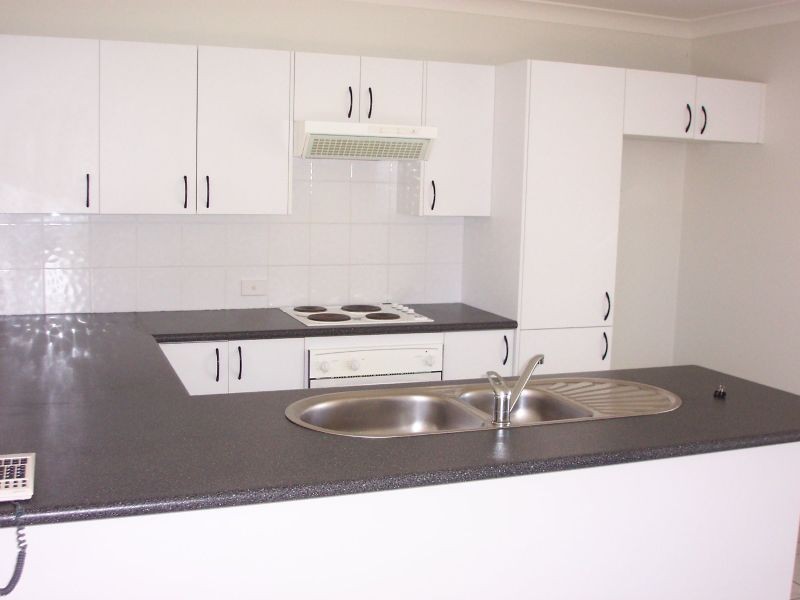 62 St Helens Park Drive, St Helens Park NSW 2560