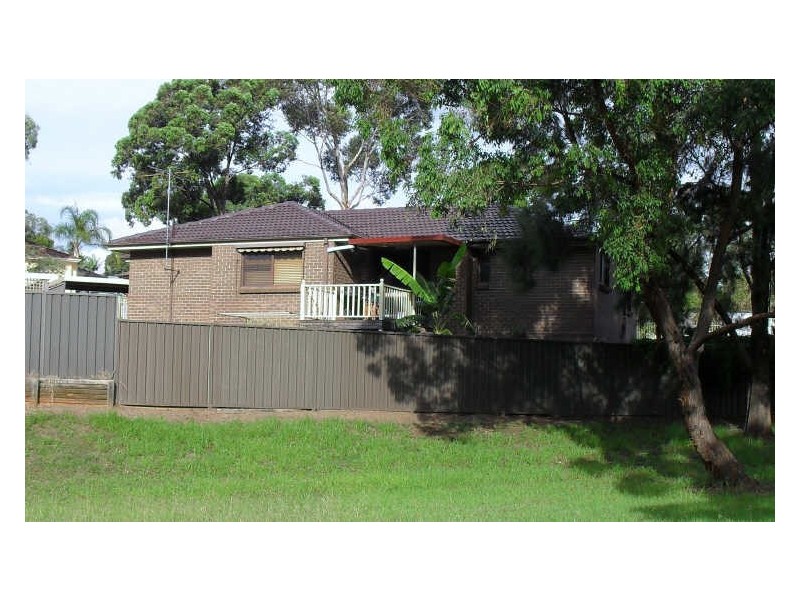 2 Midlothian Road, St Andrews NSW 2566