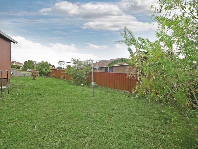 9 Calcite Place, Eagle Vale NSW 2558