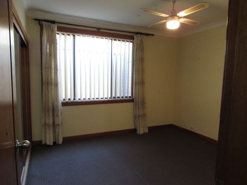 1 Coll Place, St Andrews NSW 2566