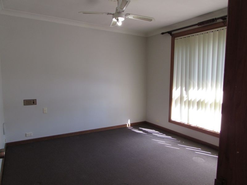 1 Coll Place, St Andrews NSW 2566