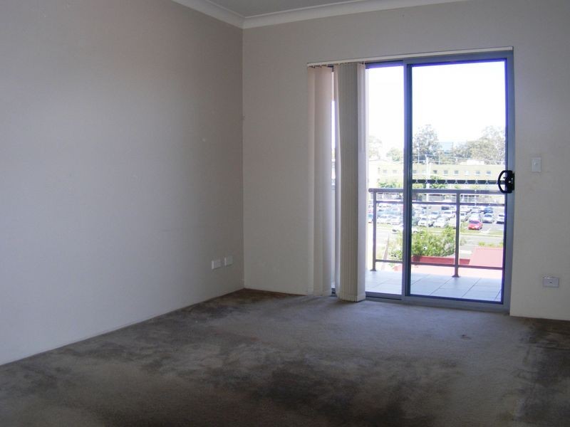 26/7-9 King St, Campbelltown NSW 2560