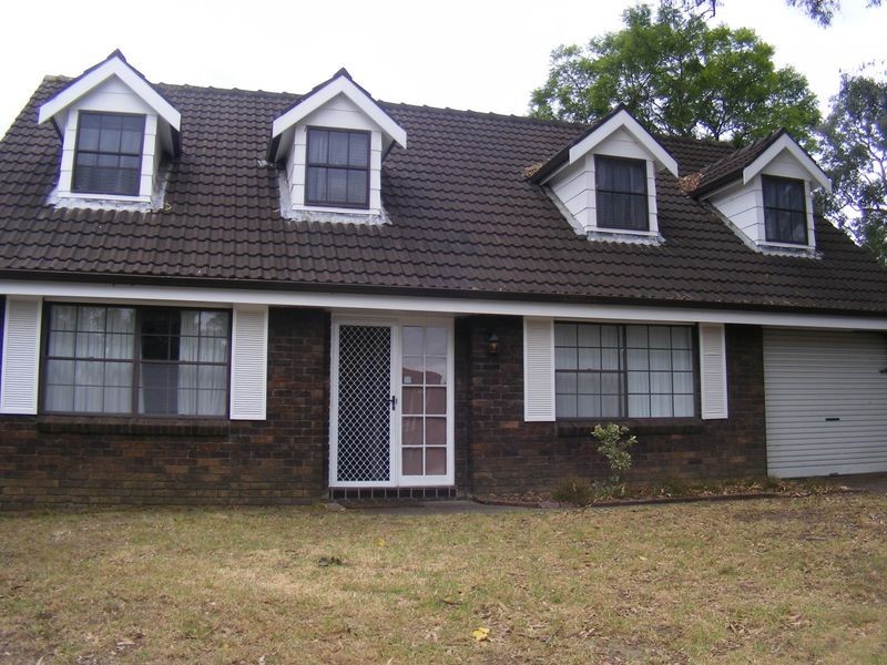 1 Urana Pl, Leumeah NSW 2560