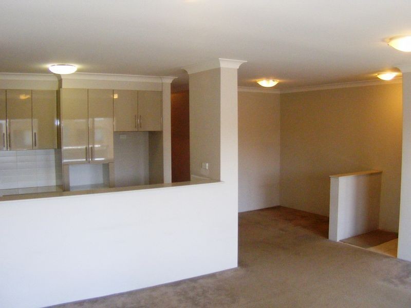 17/7-9 King St, Campbelltown NSW 2560