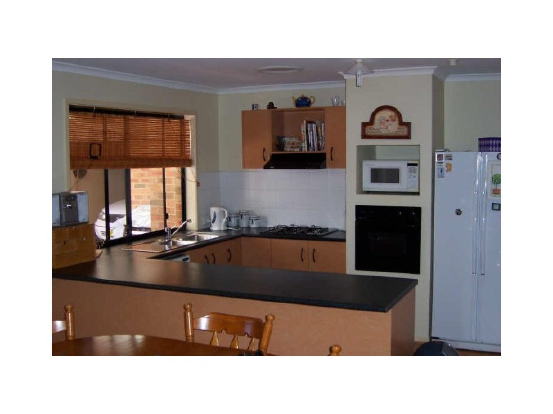 10 Anderson Street, St Helens Park NSW 2560