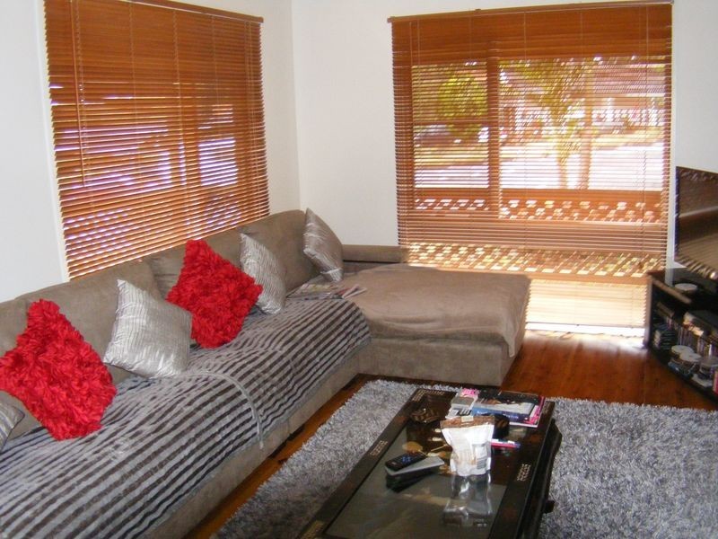 85 Greenoaks Ave, Bradbury NSW 2560