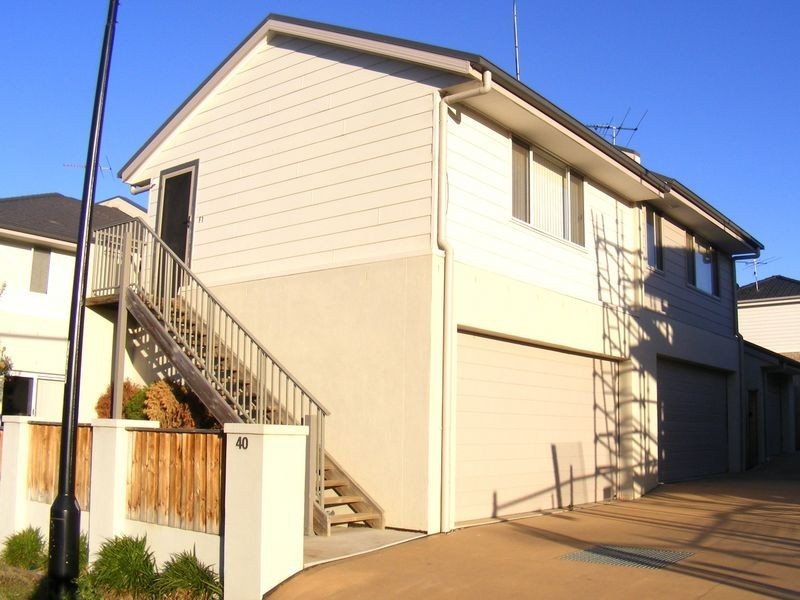 40 Hidcote Rd, Campbelltown NSW 2560