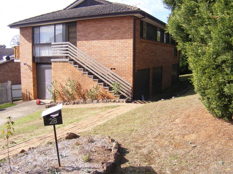 28 Stornoway Ave, St Andrews NSW 2566