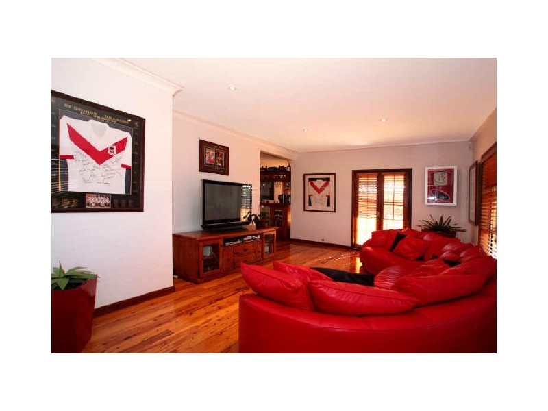 Glen Alpine NSW 2560