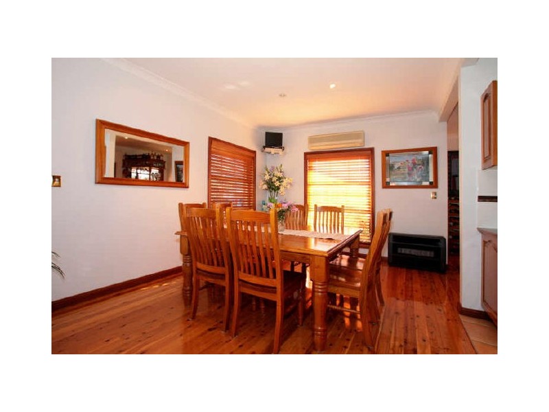 Glen Alpine NSW 2560