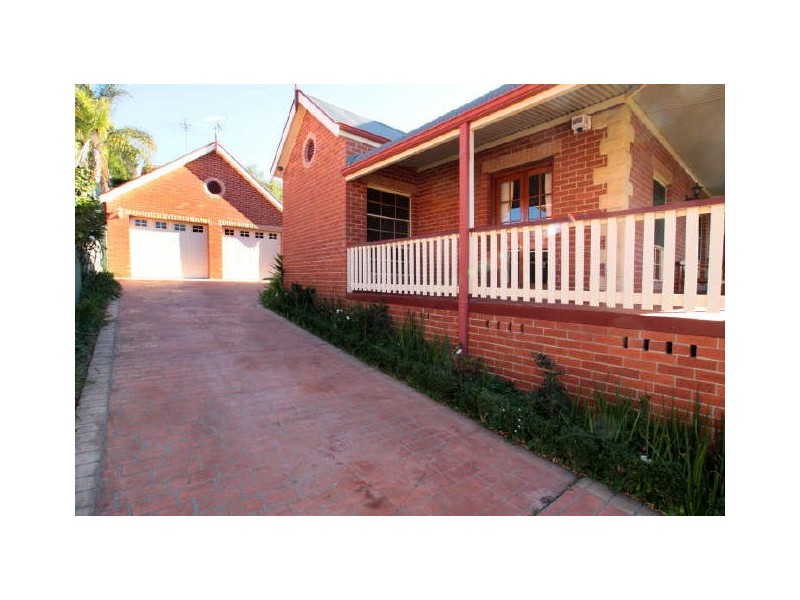 Glen Alpine NSW 2560