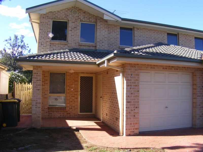 11A Hughes St, Leumeah NSW 2560