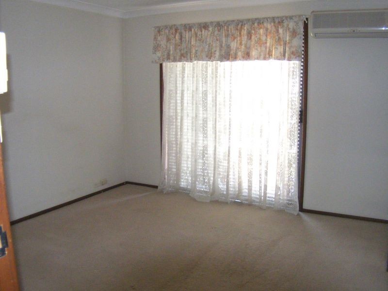 4/2A Condamine St, Campbelltown NSW 2560