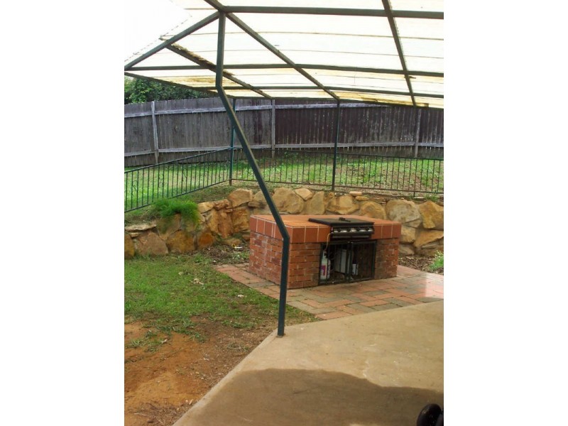 5 Gaspard Place, Ambarvale NSW 2560