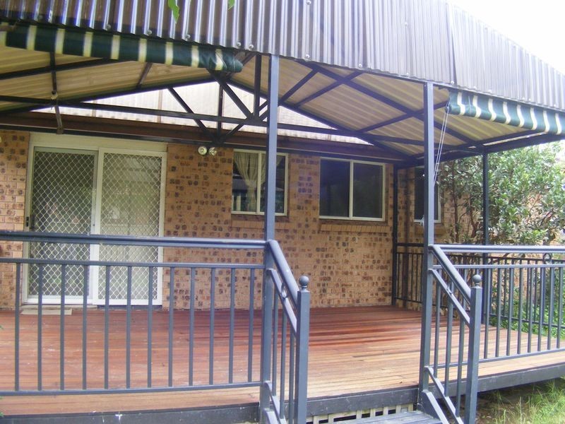 16 Harcourt Place, Eagle Vale NSW 2558