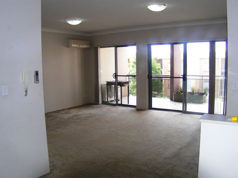 32/7-9 King St, Campbelltown NSW 2560