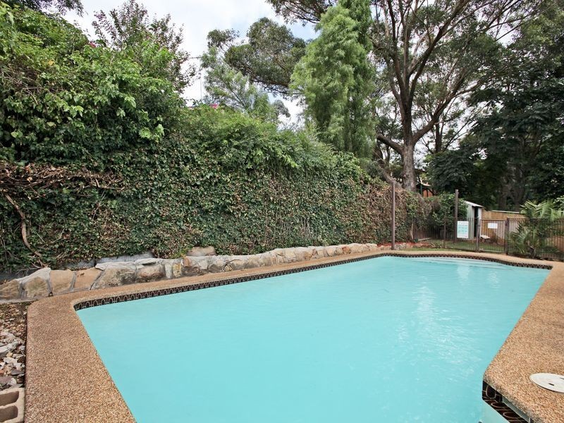 26 Kooloona Cres, Bradbury NSW 2560