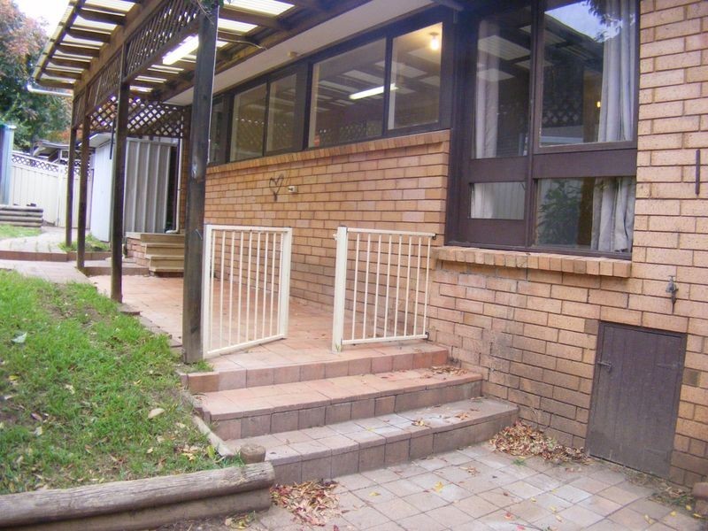 1 Nell Place, Ambarvale NSW 2560